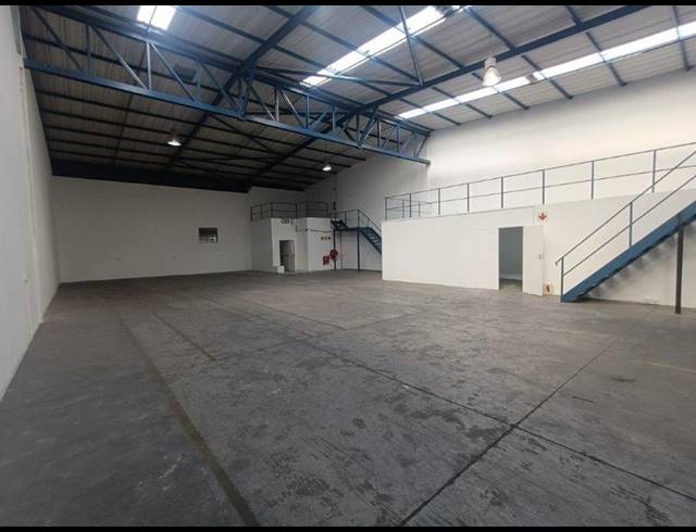 INDUSTRIAL PROPERTY TO RENT IN STRYDOM PARK